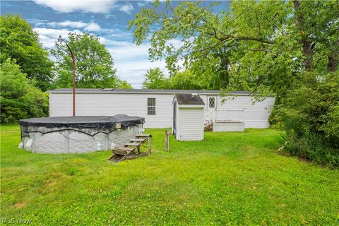 Tiny photo for 6886 Lindsley Avenue, Andover, OH 44003 (MLS # 5221530)