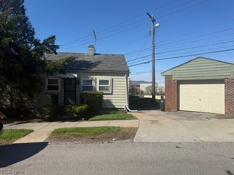 Homes For Sale - 1861 Torbenson Drive<br/> Cleveland, OH 44112
