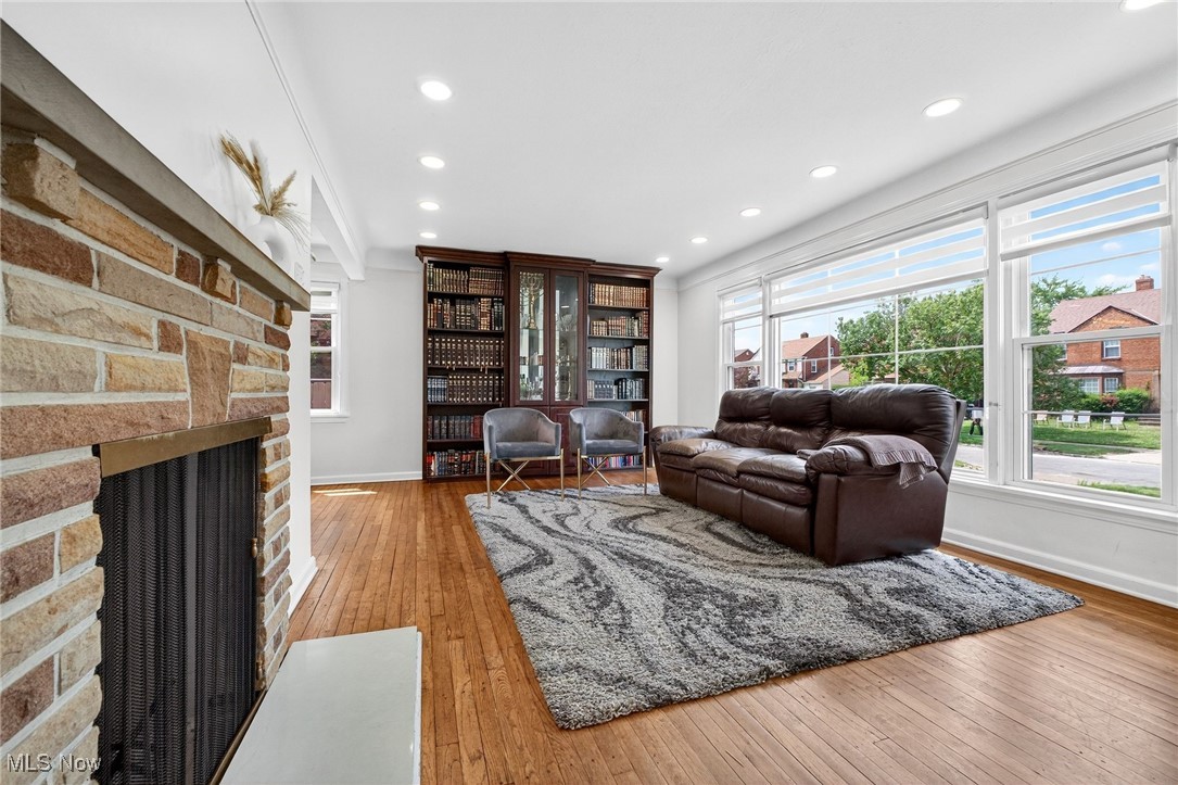 Taylor Mayfield Companys Seve - Residential