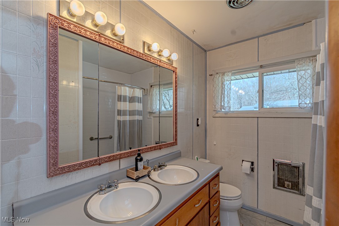 8129 Cindell Street, East Canton, Ohio image 22