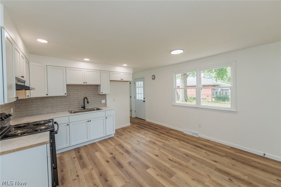 1218 W 44th Street