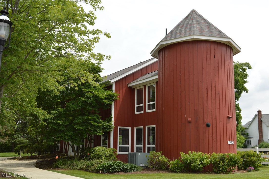 Macintosh Farms - Residential