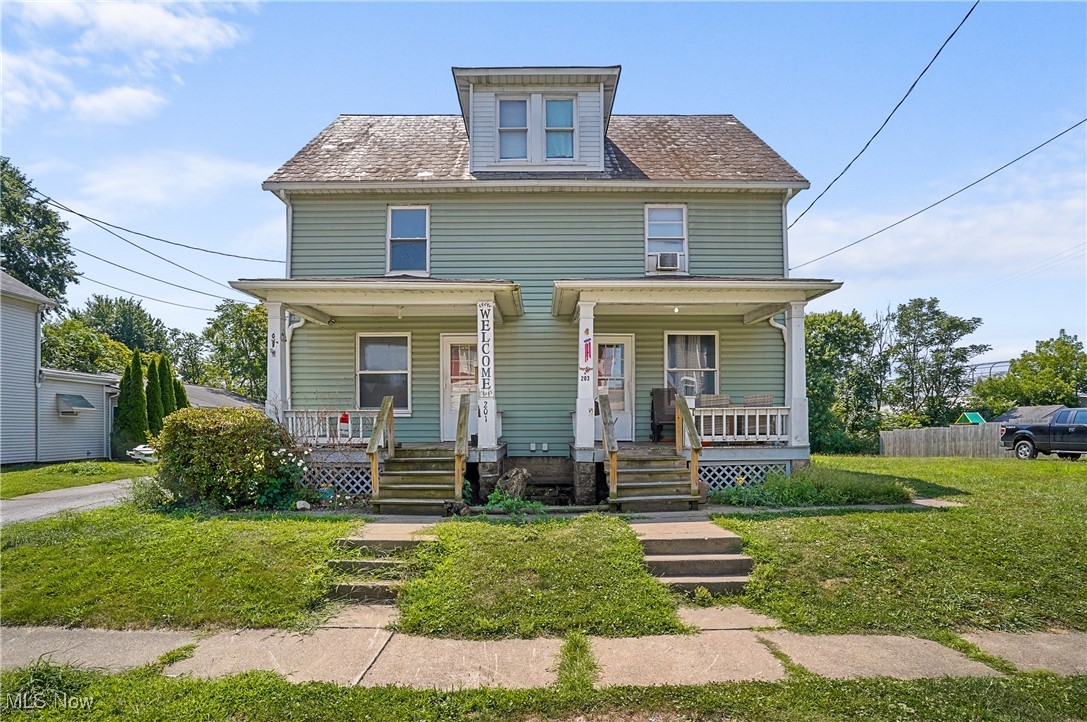 Incredible Investment Opportunity!
Spacious 2-bedroom duplex featuring a welcoming living room and a bright, eat-in kitchen on the main level. Upstairs, you’ll find two comfortable bedrooms and a full bathroom. The home also includes a generous lower-level basement with laundry room, perfect for storage or future expansion.