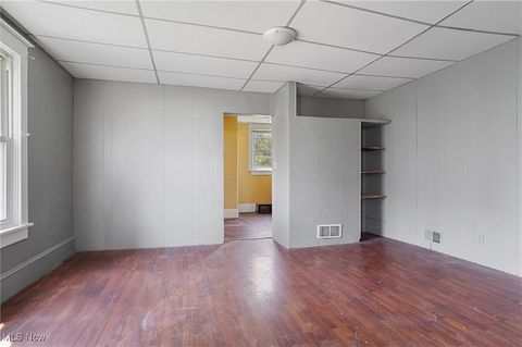 Tiny photo for 201 W Clark Street, East Palestine, OH 44413 (MLS # 5146572)