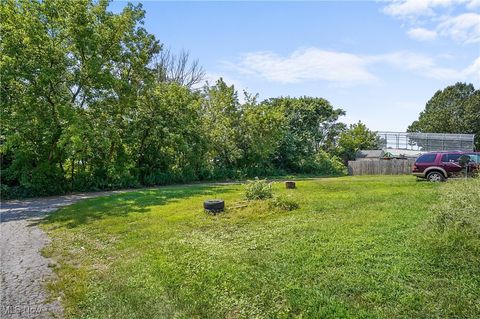 Tiny photo for 201 W Clark Street, East Palestine, OH 44413 (MLS # 5146572)