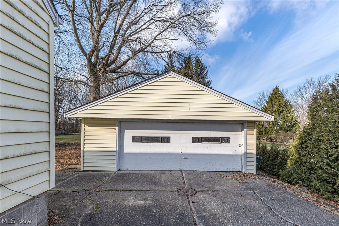 Willoughby Hills Township 03 - Residential