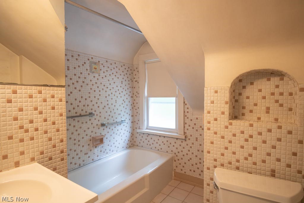 Lakeshore Blvd Estates 01 - Residential