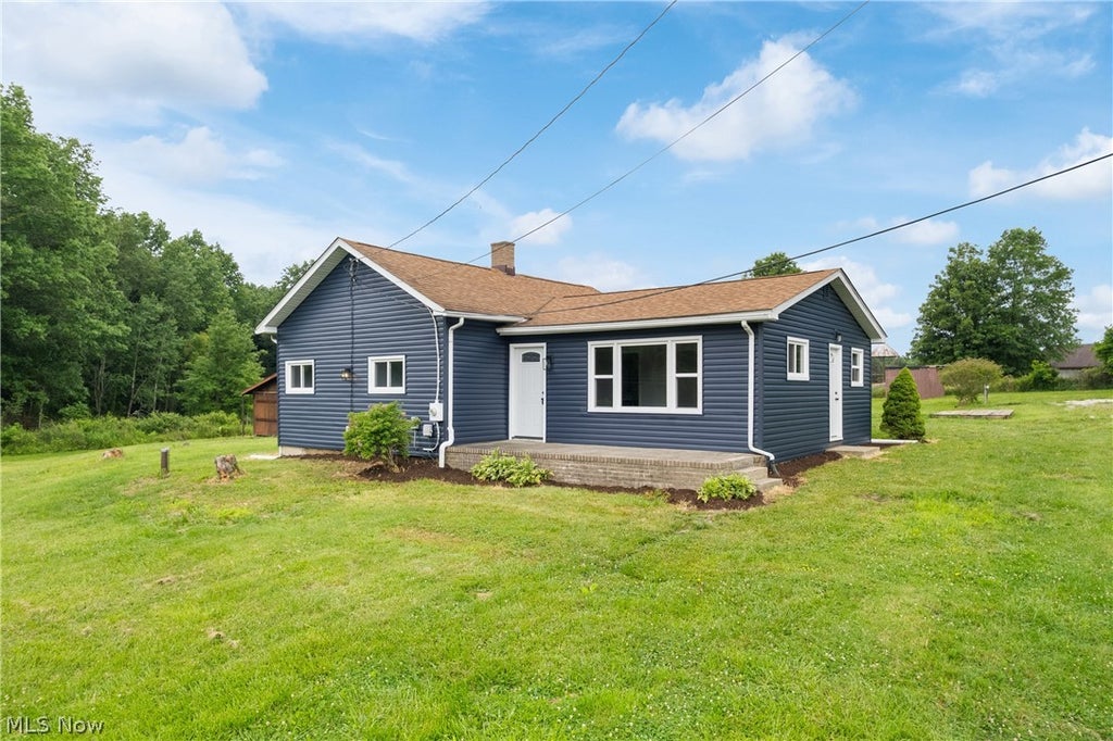 Photo of 4817 Mcclintocksburg Road, Newton Falls, OH 44444 (MLS # 5222700)