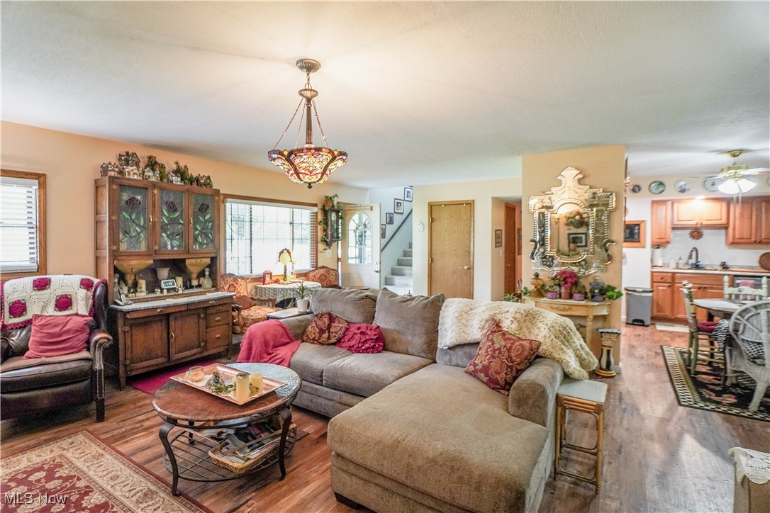 3490 Vanderhoof Road, New Franklin, Ohio image 2