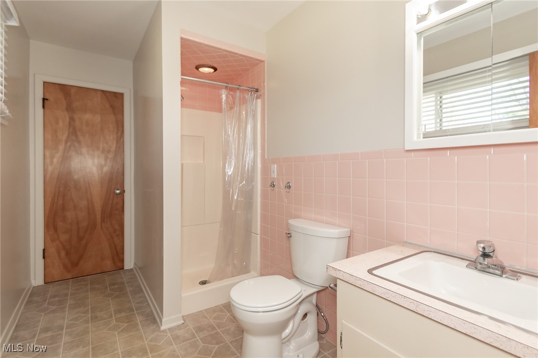5678 Shandle Boulevard, Mentor, Ohio image 17