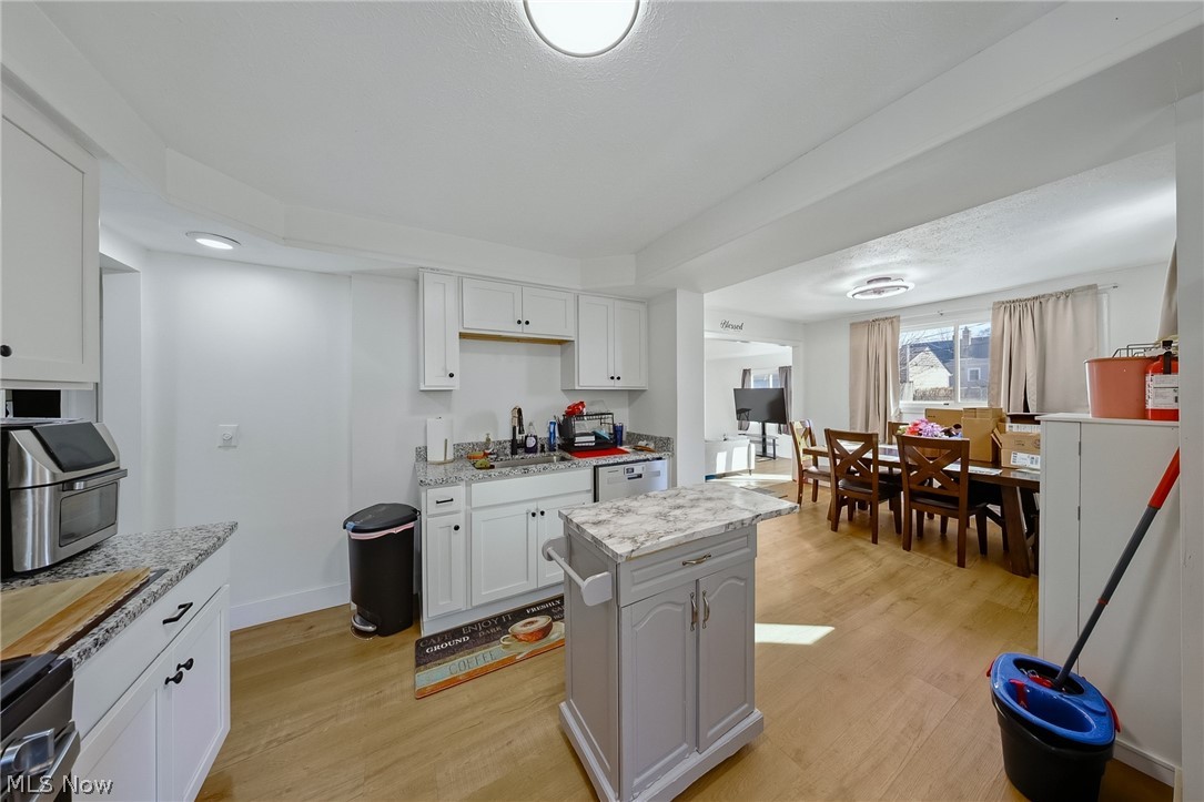 3407 Grovewood Avenue