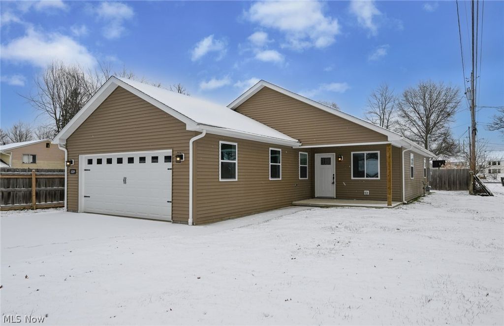 Photo of 10209 Bryant Avenue, Columbia Station, OH 44028 (MLS # 5190009)