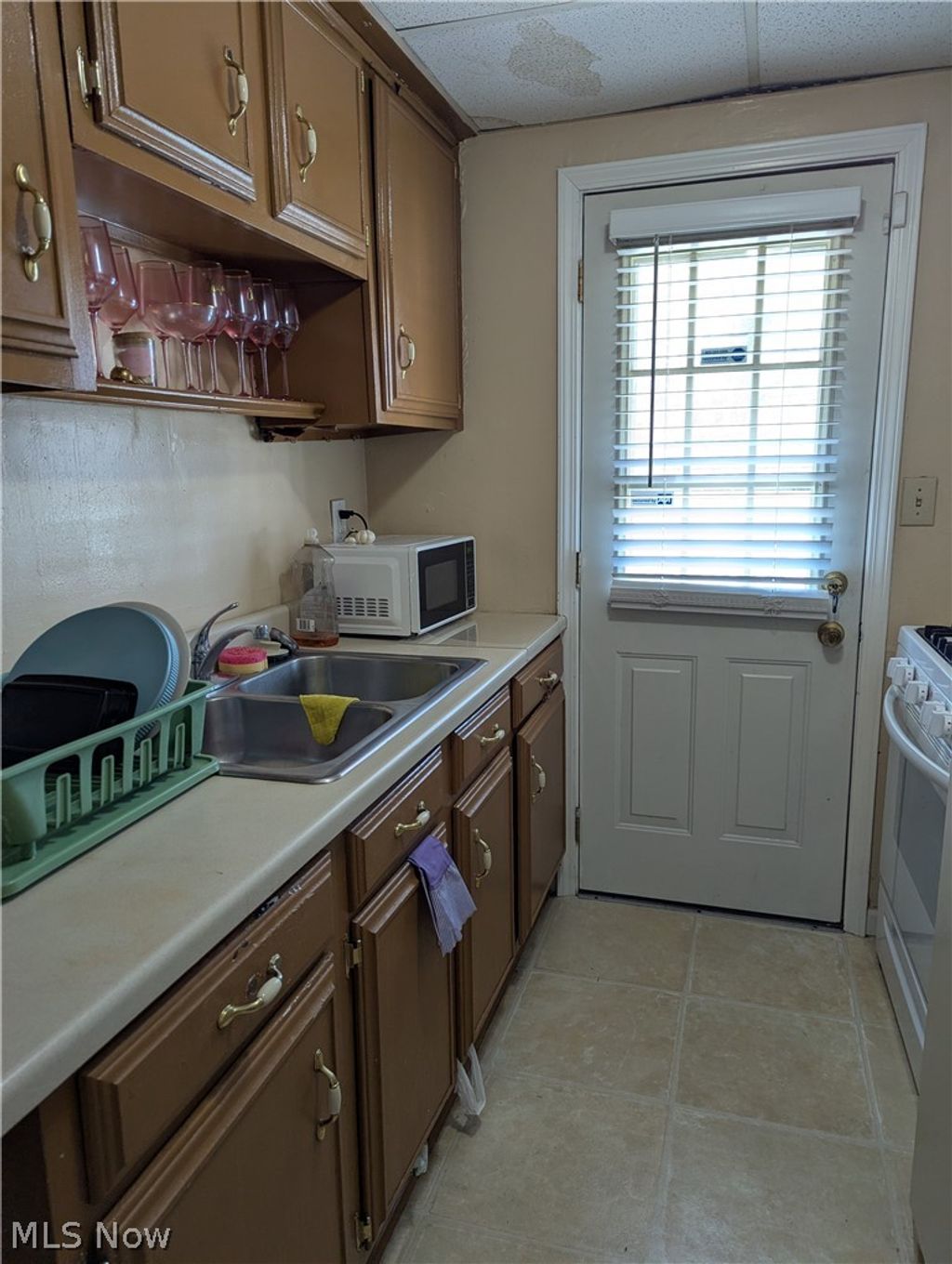 Photo of 1490 E 250th Street, Euclid, OH 44117 (MLS # 5201441)