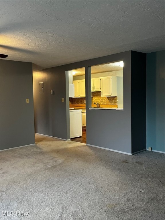9741 Sunrise Boulevard #M16, North Royalton, Ohio image 3