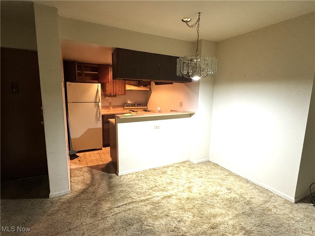 2540 N River Road #C7, Warren, Ohio image 4