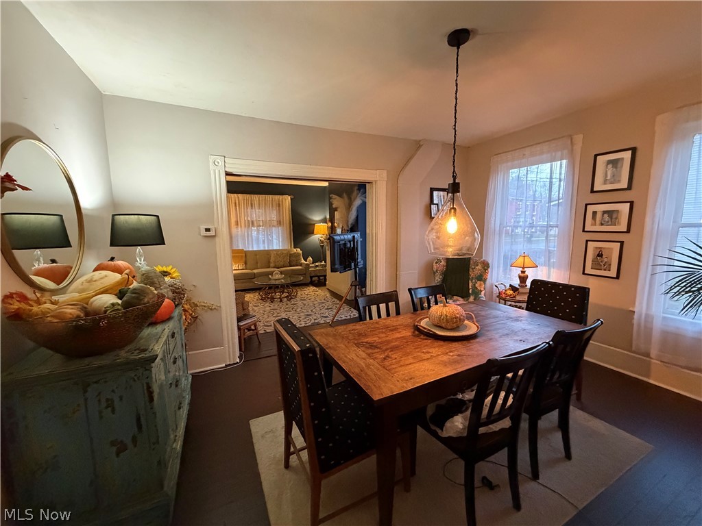 328-330 E Washington Street