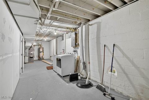 Tiny photo for 23643 Stoneybrook Drive, North Olmsted, OH 44070 (MLS # 5179191)