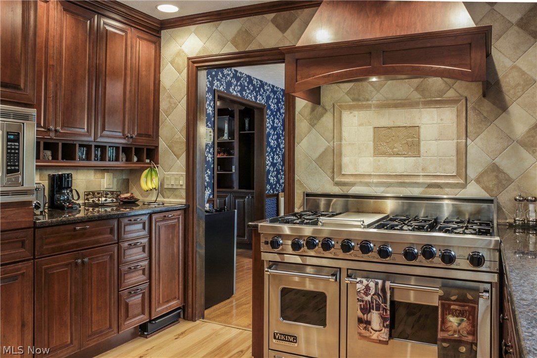 Wyoga Lake Park - Residential