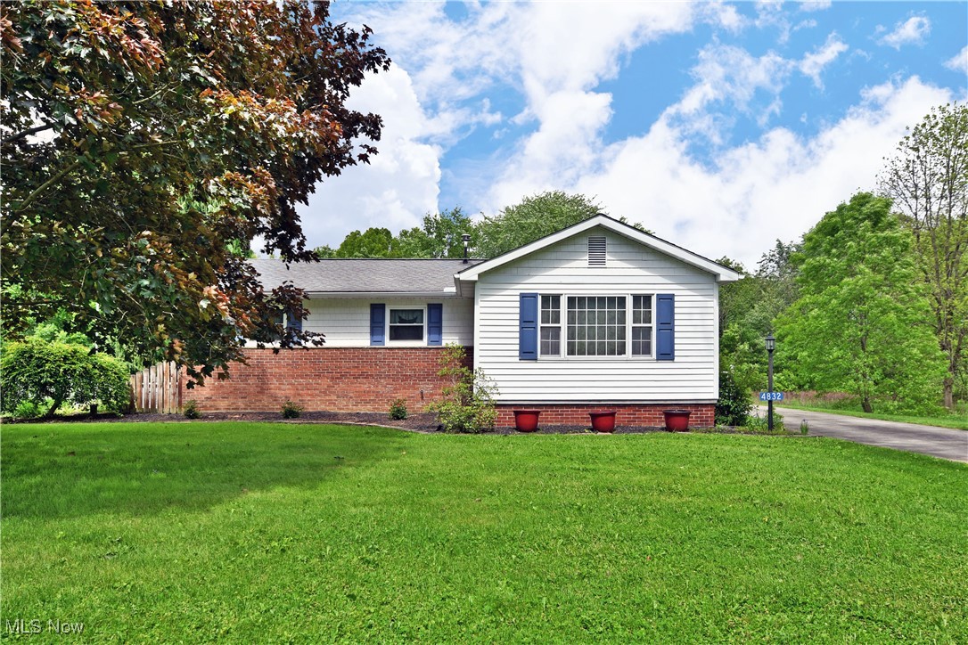 4832 Fairport Road, Newton Falls, Ohio image 2