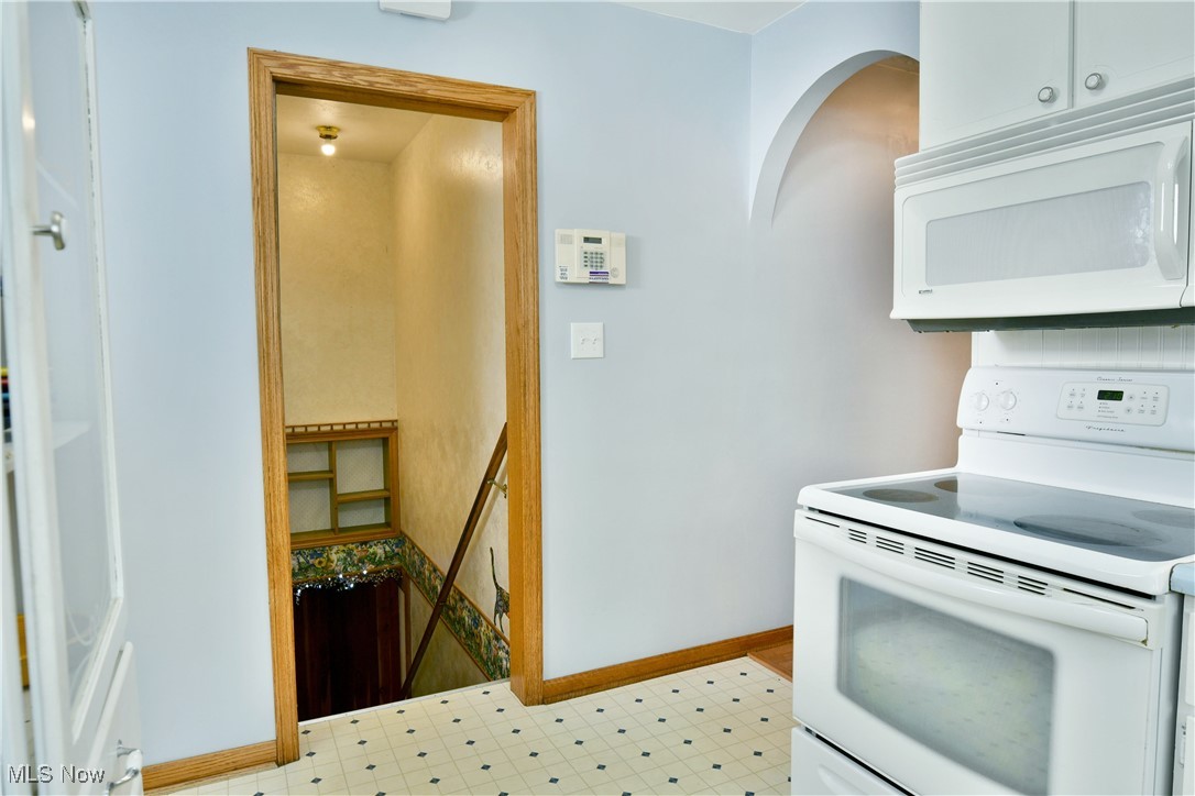 4832 Fairport Road, Newton Falls, Ohio image 17