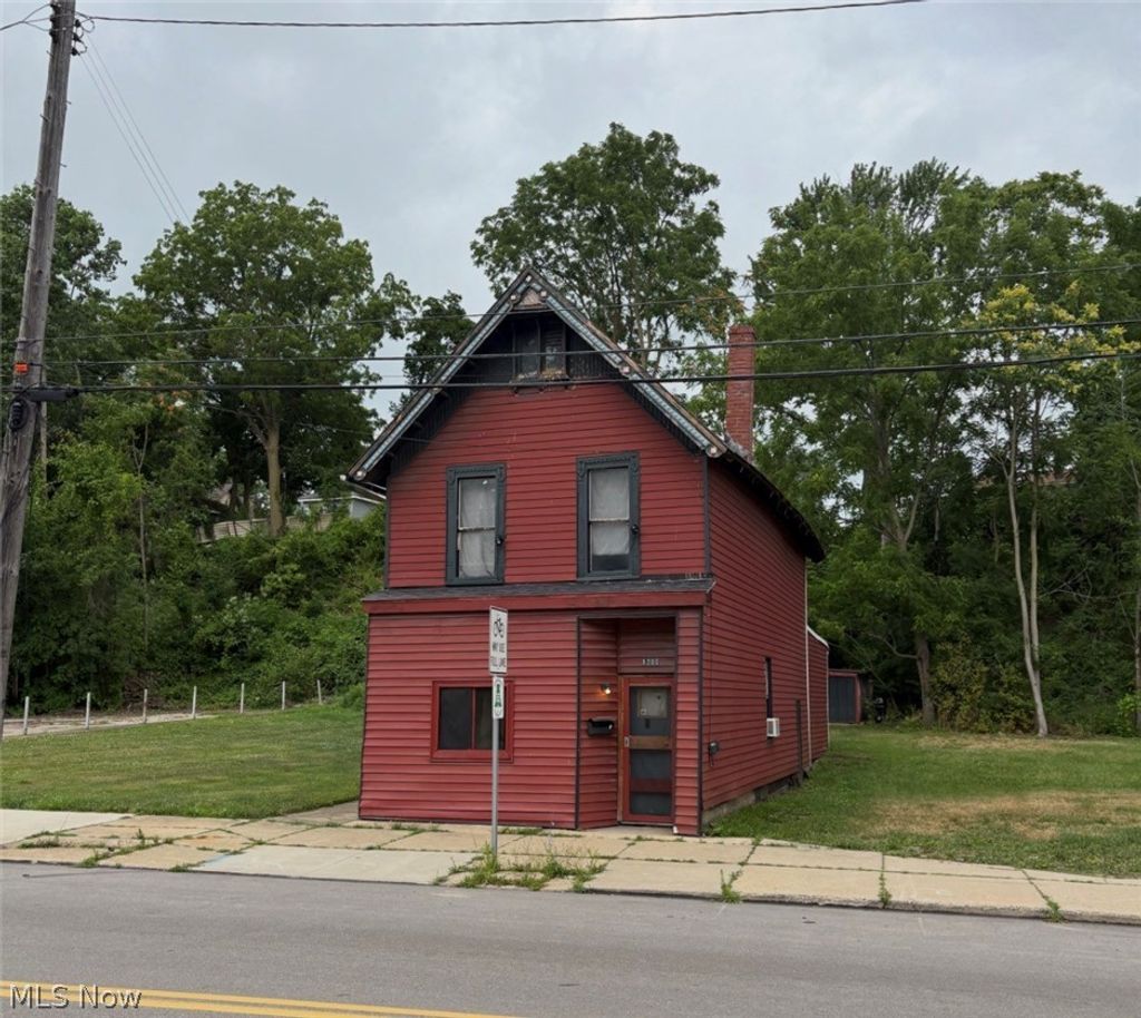 Photo of 1205 Bridge Street, Ashtabula, OH 44004 (MLS # 5200030)