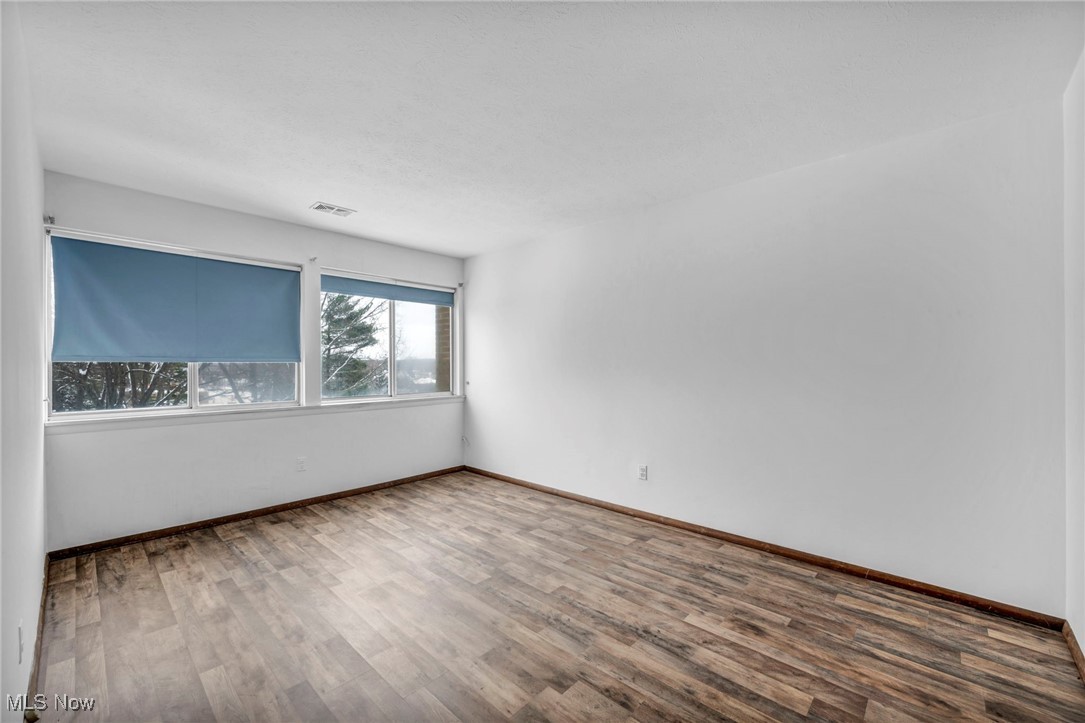 Emerald Towers - Residential