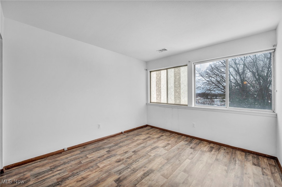 Emerald Towers - Residential