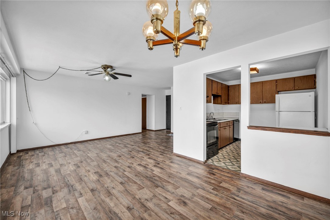 Emerald Towers - Residential