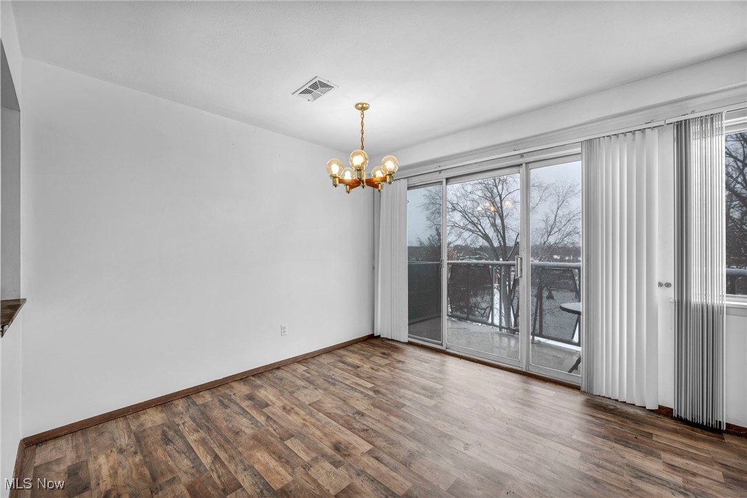 Emerald Towers - Residential