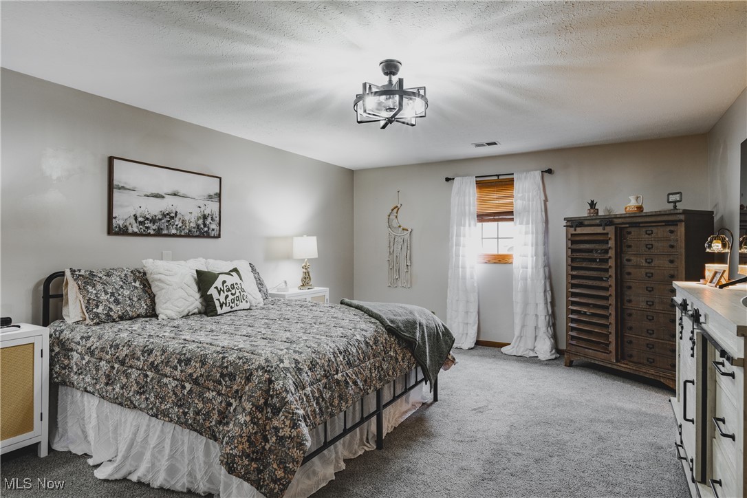 1412 Boulevard Drive, Belpre, Ohio image 26