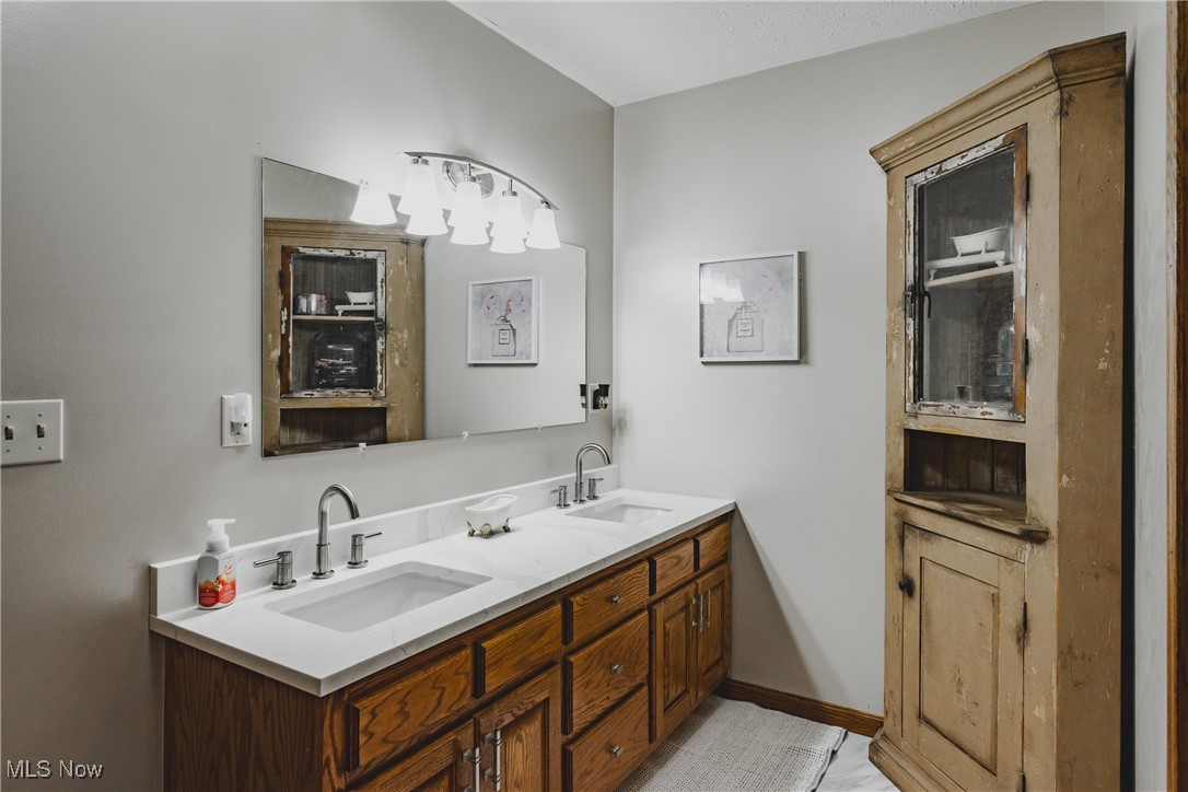 1412 Boulevard Drive, Belpre, Ohio image 28
