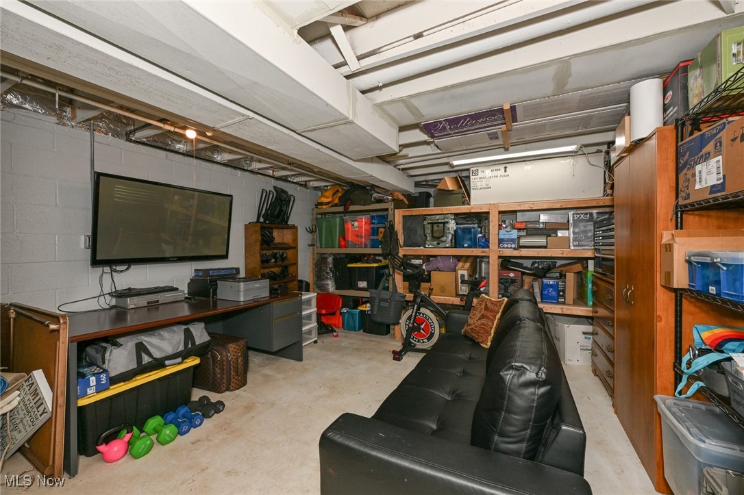 3576 Ellen Drive, Akron, Ohio image 43