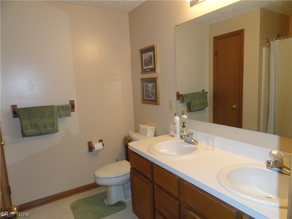 Hidden Knolls - Residential