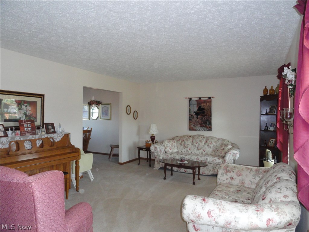 Hidden Knolls - Residential