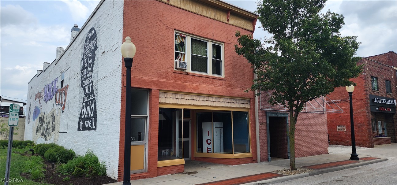 477 W Tuscarawas Avenue