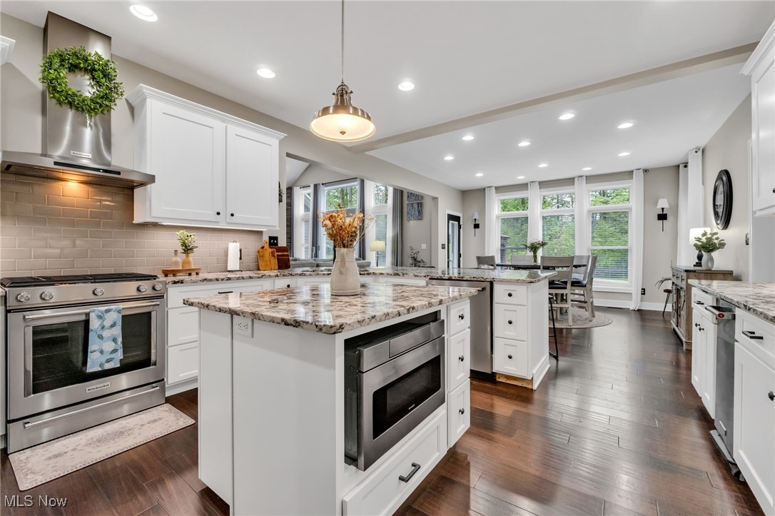10905 Scranton Woods Trail, Newbury, Ohio image 6