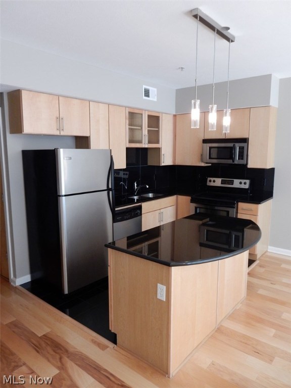 Stonebridge Plaza Condominiums - Residential