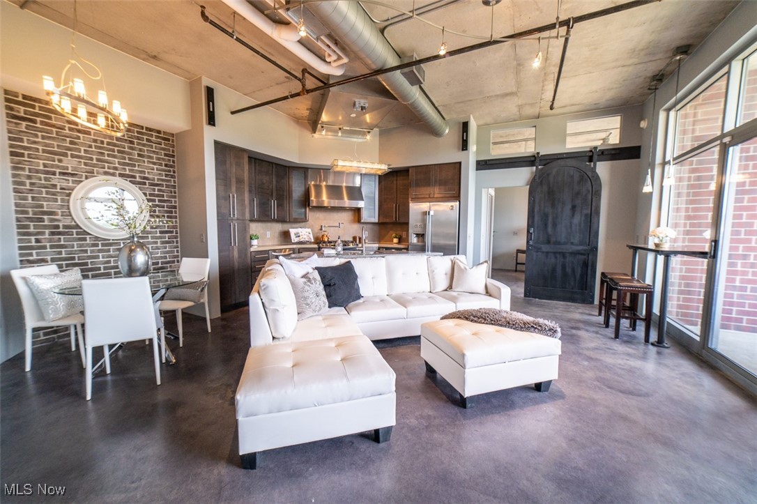 Northside Lofts Condo I - Residential Lease