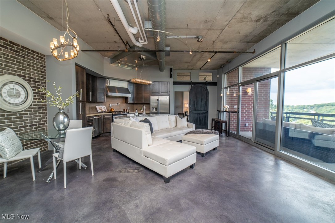 Northside Lofts Condo I - Residential Lease