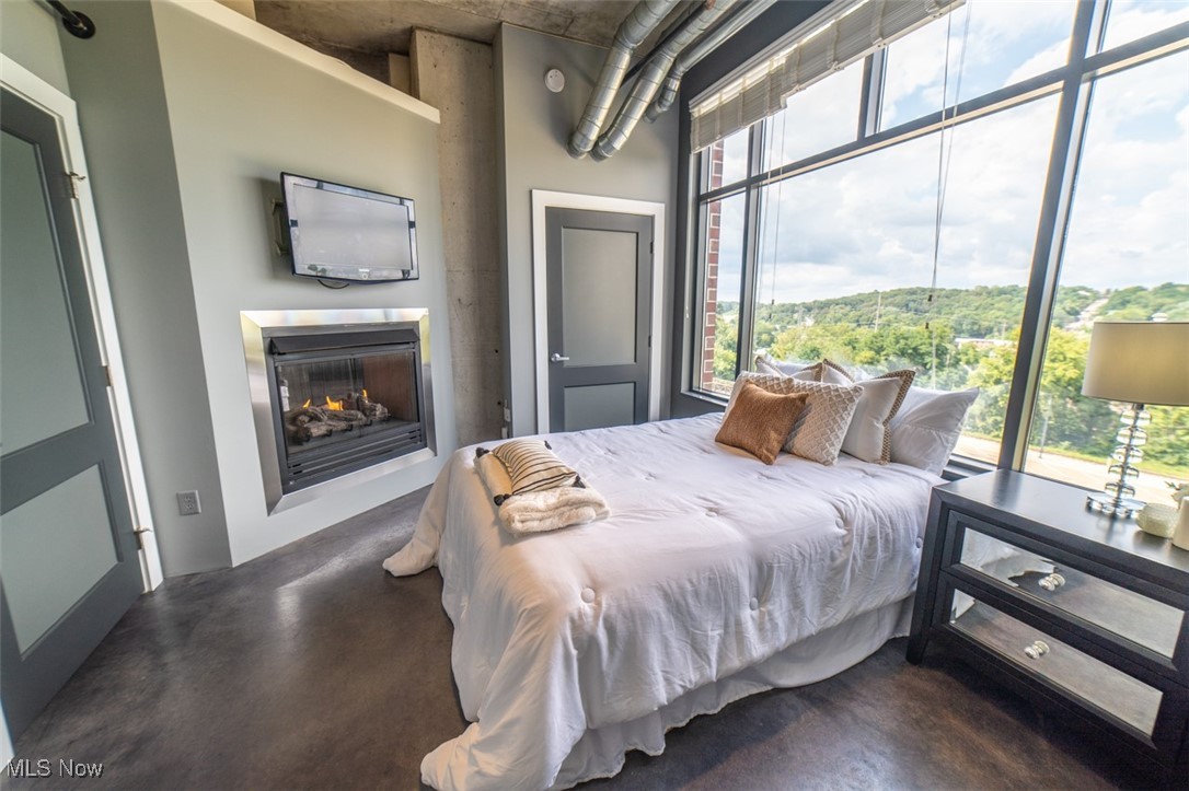 Northside Lofts Condo I - Residential Lease