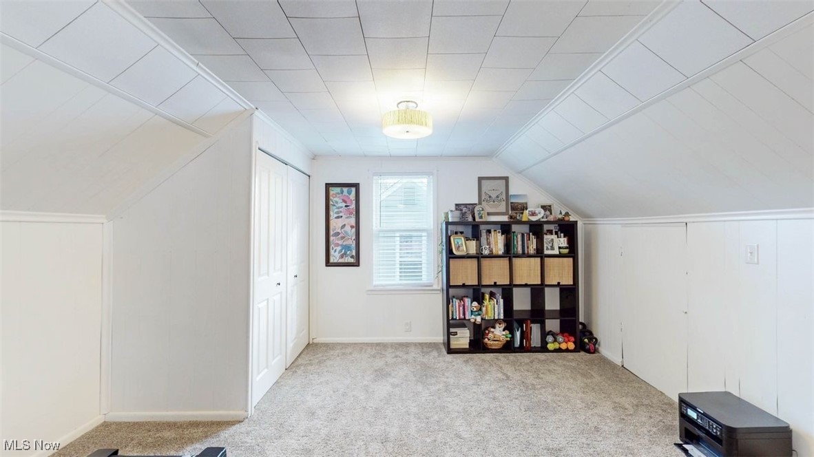 Knollwood - Residential