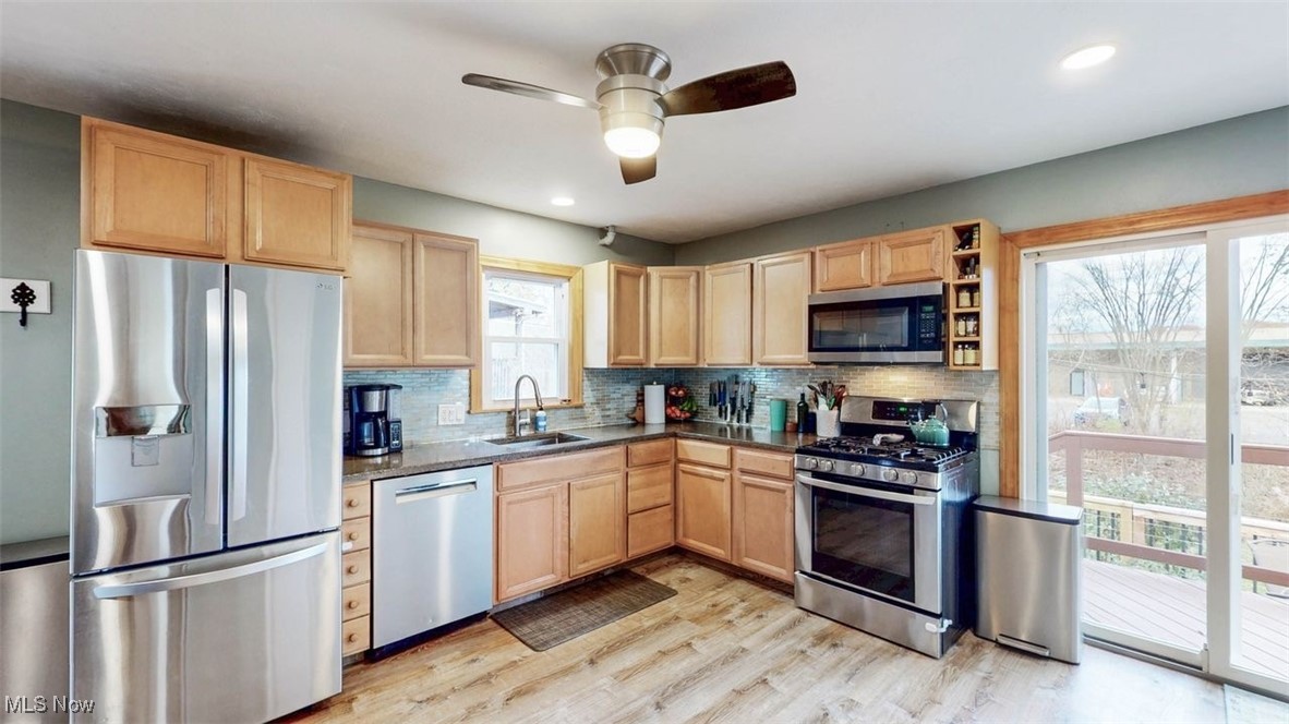 Knollwood - Residential