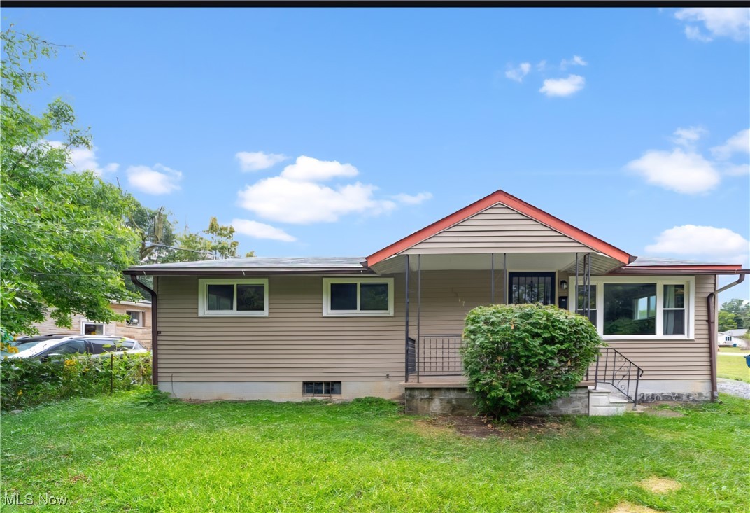 You won't want to miss the beautifully updated 3-bedroom 1 bath, 1 floor living home situated in the heart of Lorain! The owner put a lot of thought and effort into this home as far as remodeling. It features new flooring throughout, new paint, new light fixtures as well as all new electrical. Also provided are a new refrigerator and electric stove. Conveniently located near freeway access, schools, shopping as well as the ever-popular Lakeview Park situated on Lake Erie. Don't miss this opportunity to own a solid home!