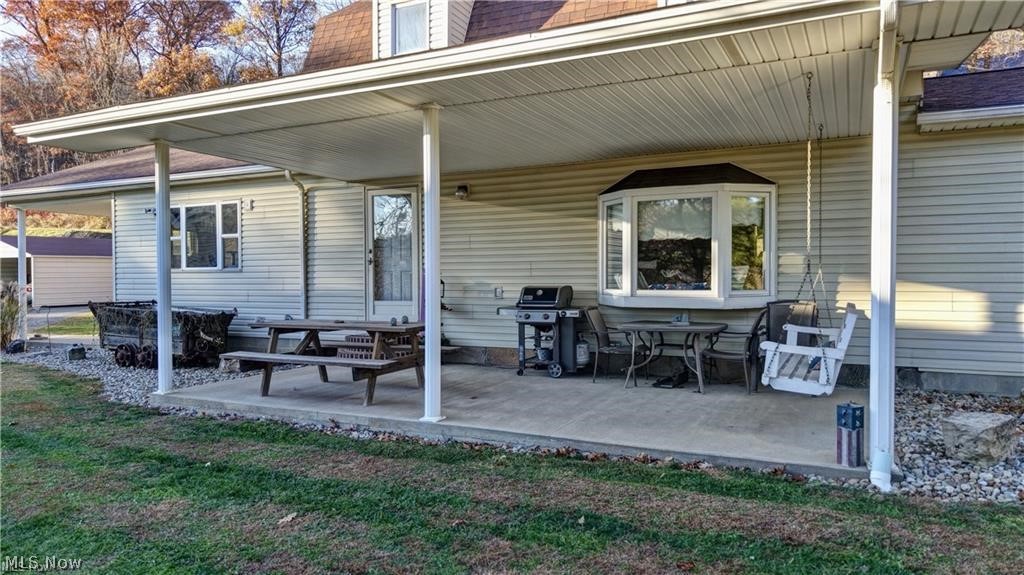 7736 Fort Laurens Road NW