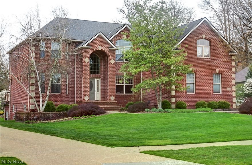 Welcome to 18661 Comstock Circle located in Prestigious Lake Issac. This custom built solid brick Colonial style home is situated on prime cul-de-sac lot. From the moment you enter the foyer you will appreciate all the fine appointments throughout. Custom two story foyer, cased door frames with glass transom windows, 7’ baseboards and trim moldings, built-in shelves and cabinetry in office. The dream kitchen is any chefs delight and offers commercial grade Wolf brand gas range and oven and stainless appliances. Grand gas fireplace is the focal point of two story great room with solid hardwood floors and custom built in desk and entertainment area. Master bedroom is a welcomed retreat with sitting area, glamour bathroom, two generous sized walk-in closets. Three additional generous sized bedrooms and two additional baths on upper level. The lower level is an entertainers delight offering home theatre, amazing wrap around custom built in bar, sitting lounge area, workout space with full