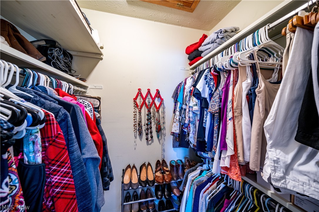 Rolling Hills Condo - Residential