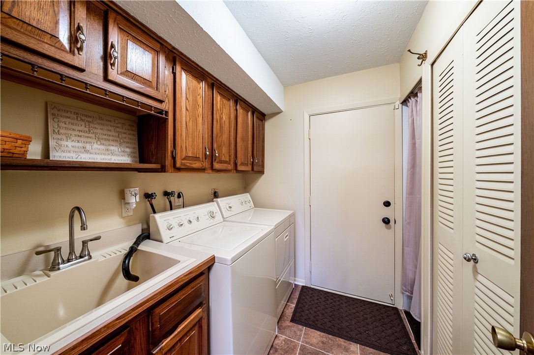 Rolling Hills Condo - Residential