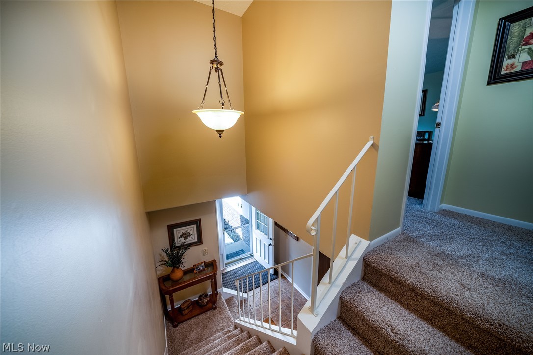 Rolling Hills Condo - Residential