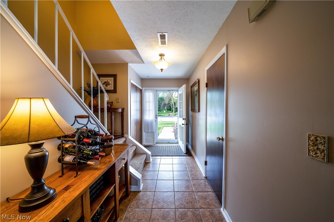 Rolling Hills Condo - Residential