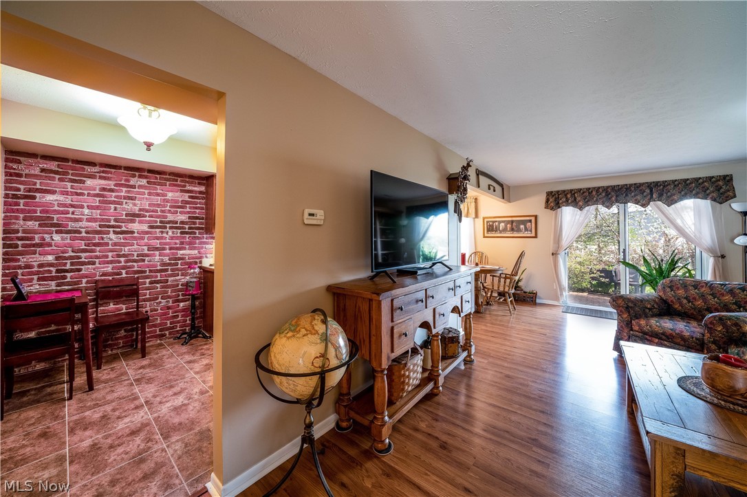 Rolling Hills Condo - Residential